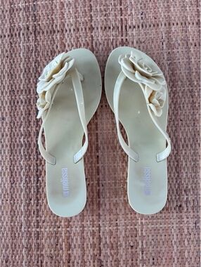 Melissa Harmonic Petals Jelly Flip Flops
